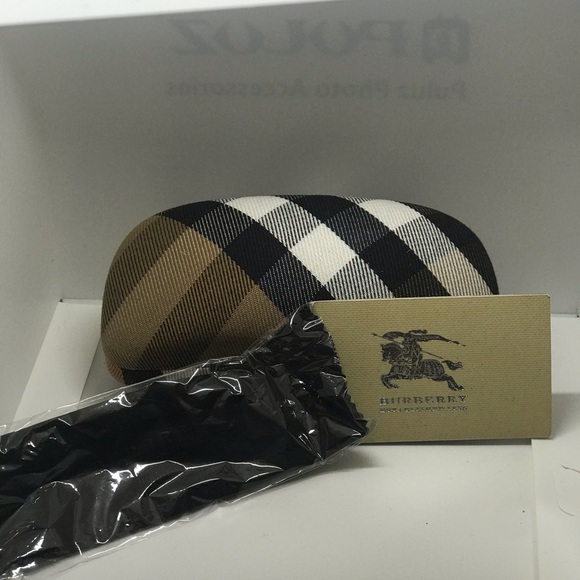 Brand New Burberry Large sunglass Case - Picture 4 of 5